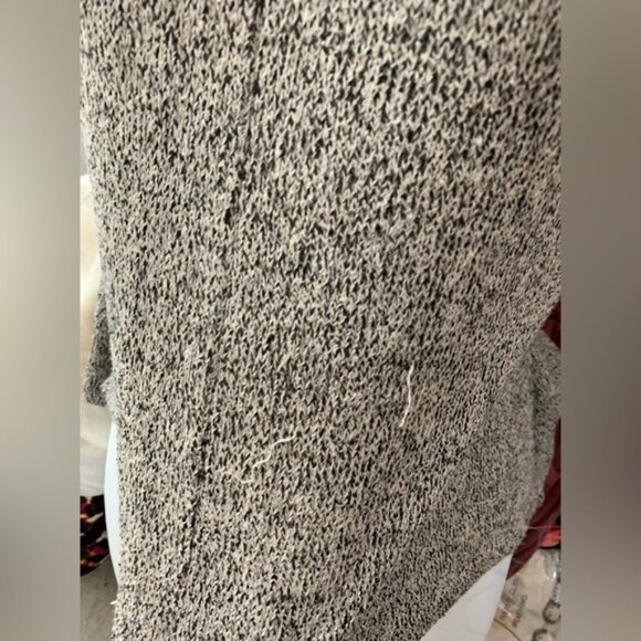 Urban Outfitters Project Social T Top T-shirt Heathered knit V-neck Gray XS - Picture 15 of 16